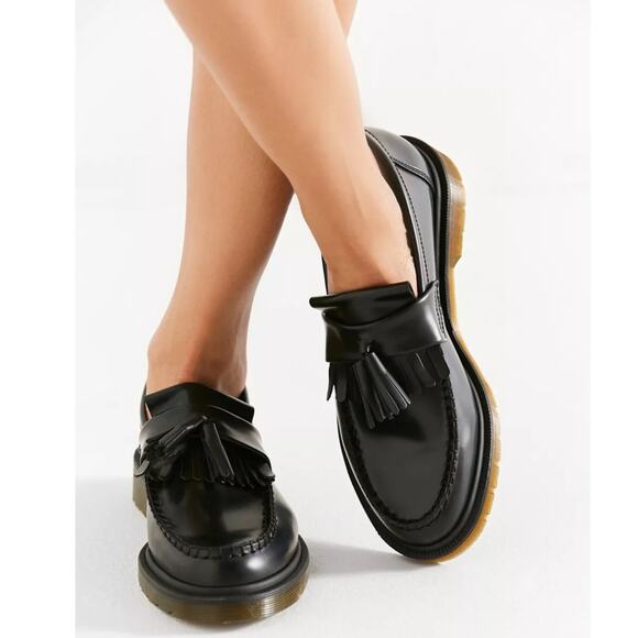Dr. Martens Adrian Black Smooth Leather Tassel Loafers Size 9 - Picture 1 of 12